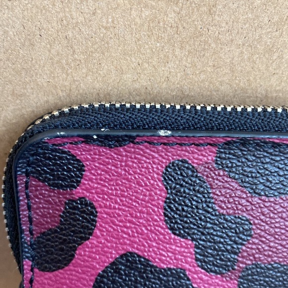 🖤COACH🖤Ocelot Print Corner Zip Wristlet F64238/EUC - Picture 6 of 6